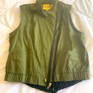 Princess Vera Wang army green vest
